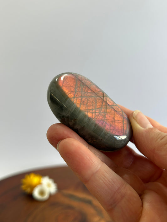 Labradorite Palm stone